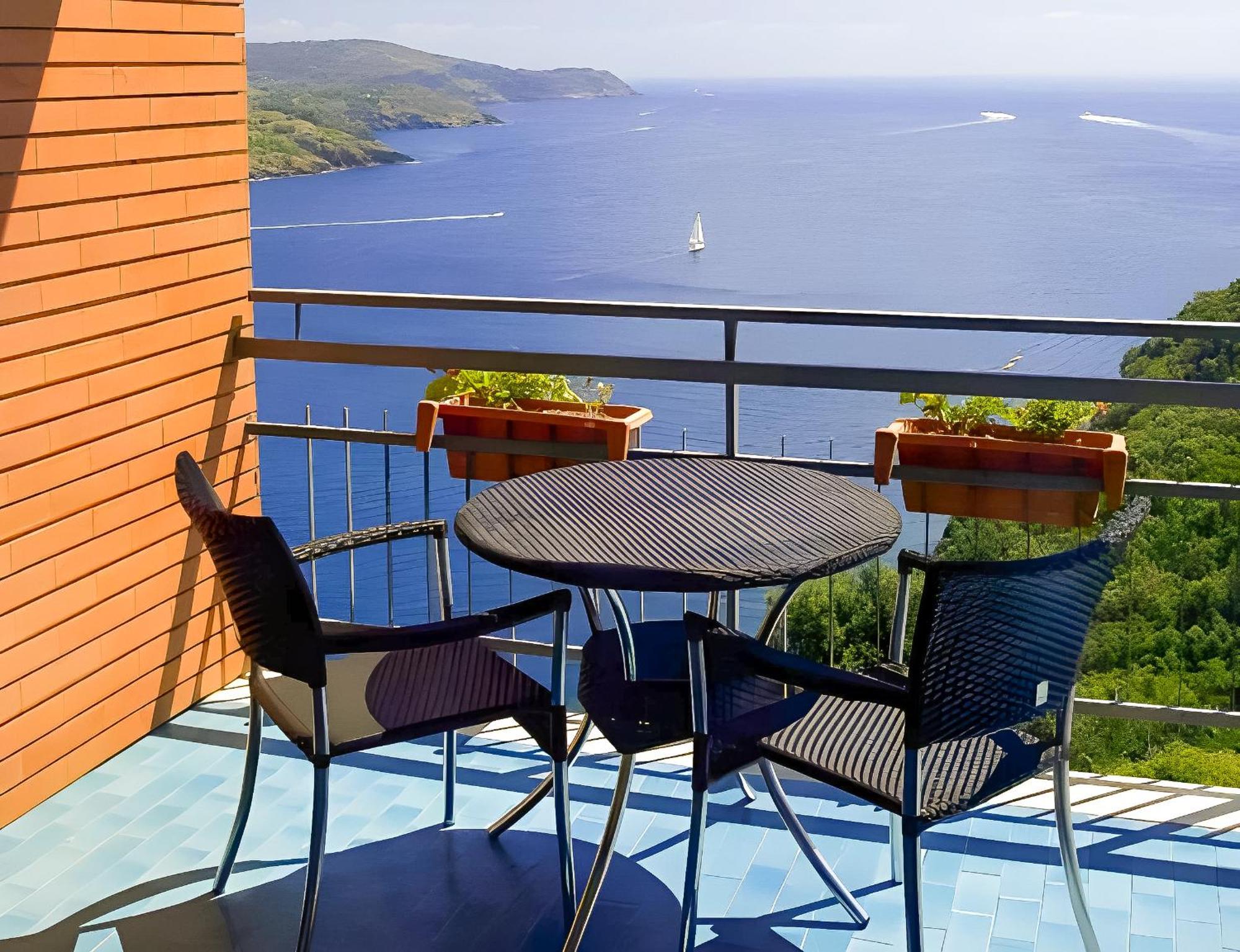 Hotiday Room Collection - Porto Azzurro Capoliveri  Eksteriør billede