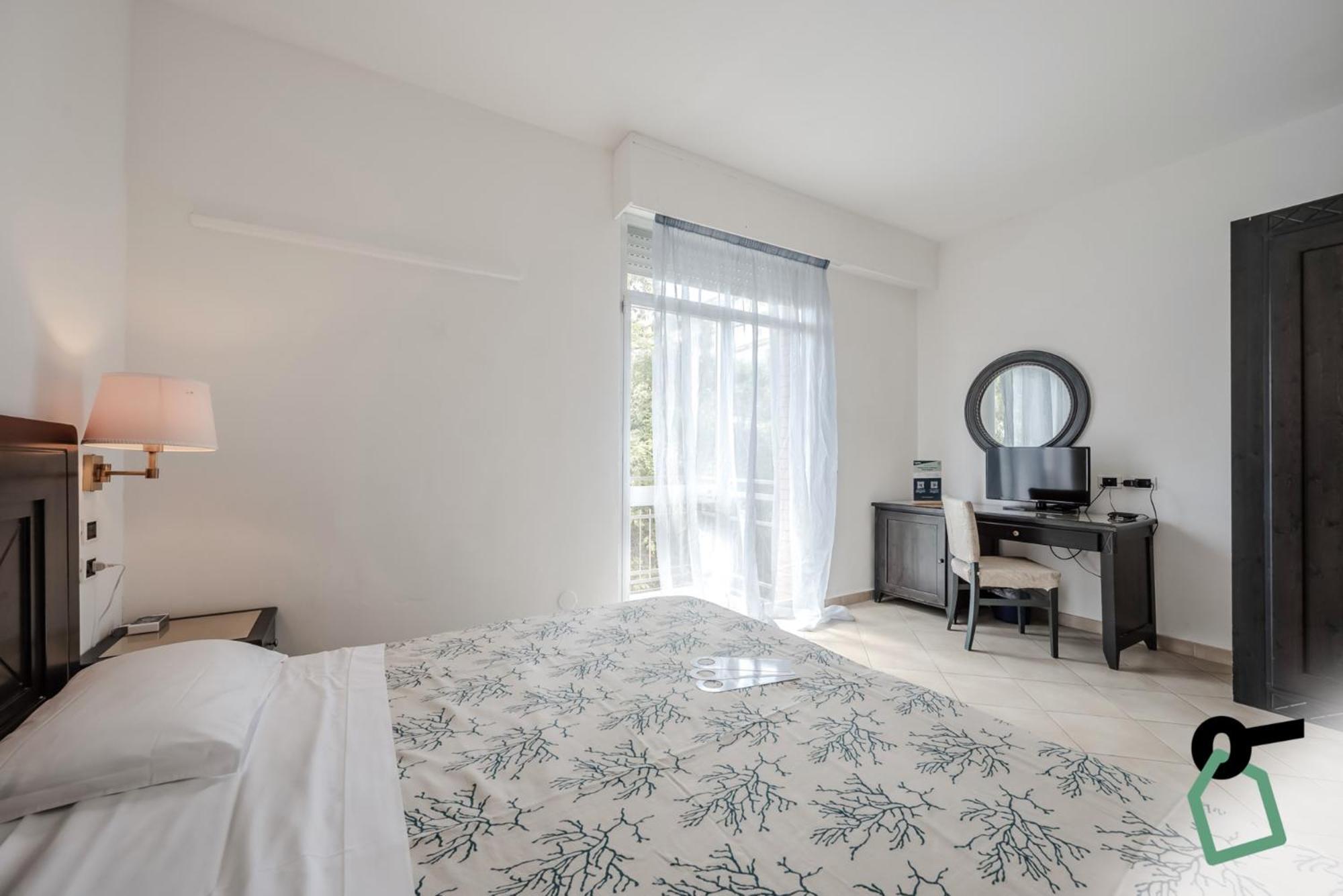 Hotiday Room Collection - Porto Azzurro Capoliveri  Eksteriør billede
